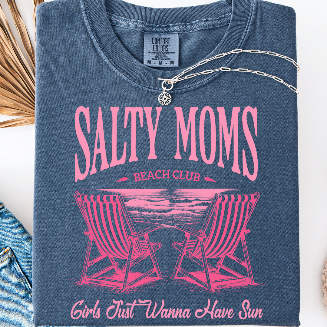 SALTY MOMS BEACH CLUB T-SHIRT