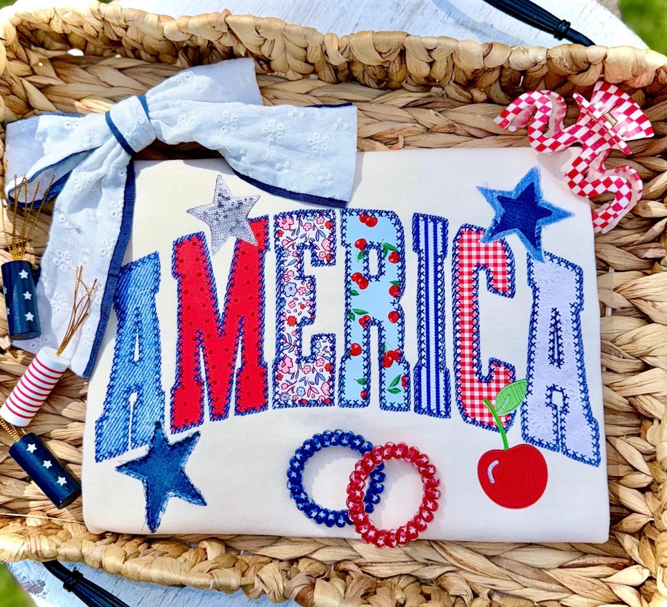 PREPPY AMERICA COQUETTE BOW T-SHIRT