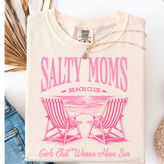 SALTY MOMS BEACH CLUB T-SHIRT