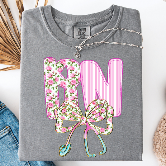 RN BOW STETHOSCOPE T-SHIRT